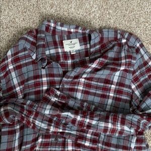 American Eagle Button up